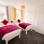 Spring House With Private Parking