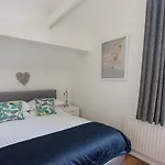 The Penthouse Canterbury - Cathedral View