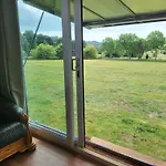 Courtlands Farm Camping And Glamping