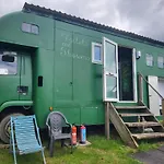 Courtlands Farm Camping And Glamping
