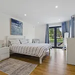 Countryside Annex- Sleeps 2 Free Parking & Garden