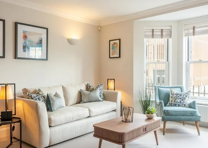Pass The Keys A Luxurious Apartment With Secure Gated Parking