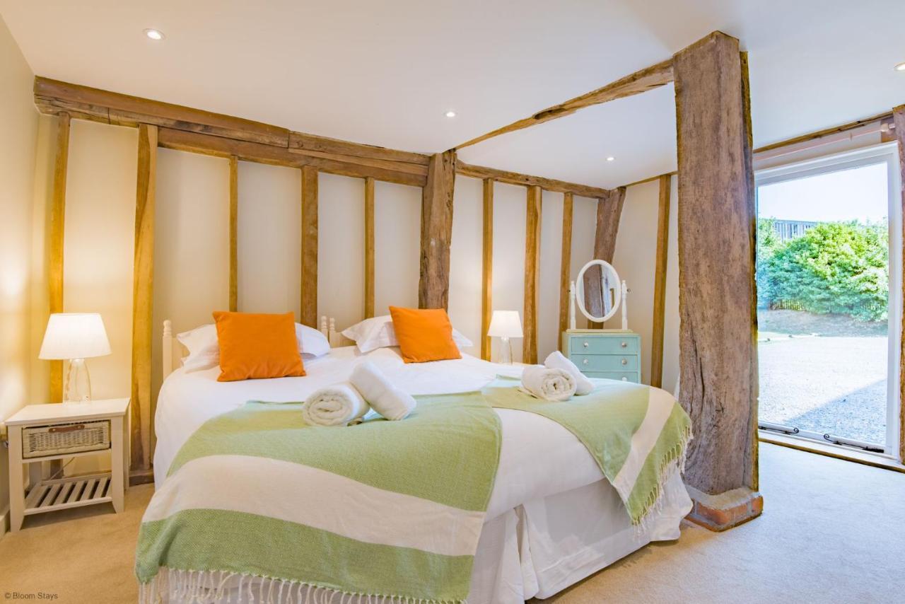 Great Higham Barn By Bloom