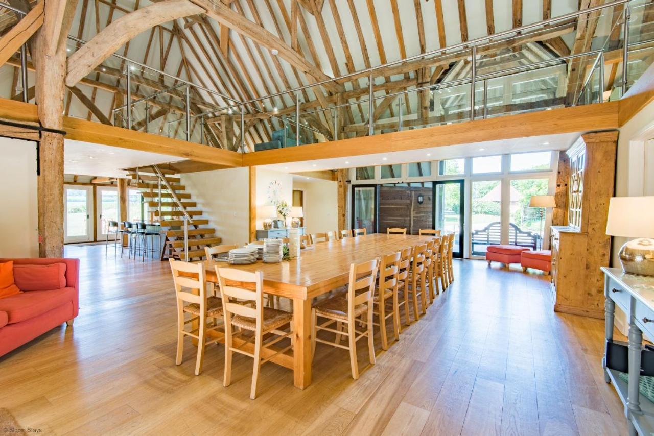 Great Higham Barn By Bloom * Cantorbéry