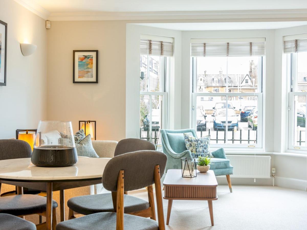 Pass The Keys A Luxurious With Secure Gated Parking Apartment Canterbury