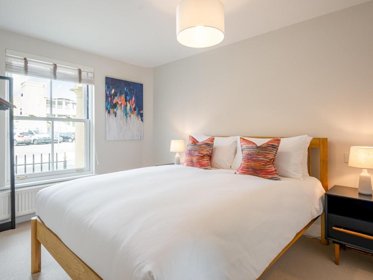 Pass The Keys A Luxurious With Secure Gated Parking Canterbury