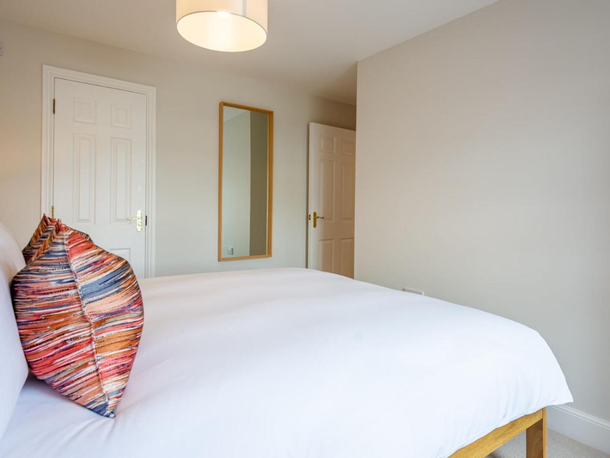 Pass The Keys A Luxurious With Secure Gated Parking Canterbury
