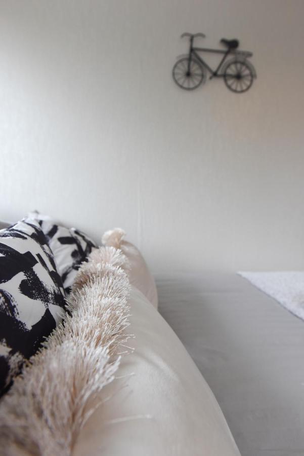 Westgate House - 5 Bedroom Newly Renovated House With Hot Tub & Private Parking *