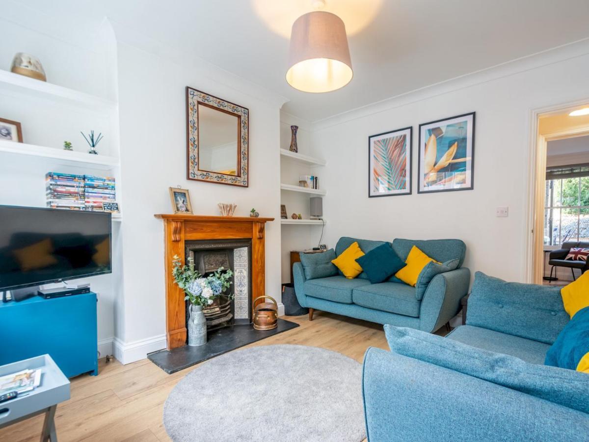 Pass The Keys Cosy Terrace Within Walls Ideal For Exploring Holiday home