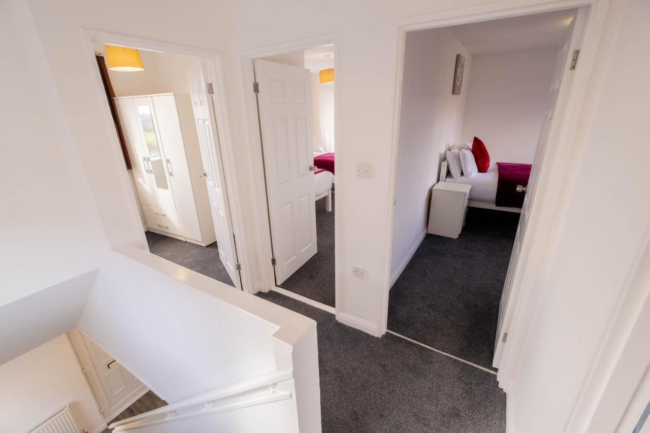 Spring House With Private Parking *
