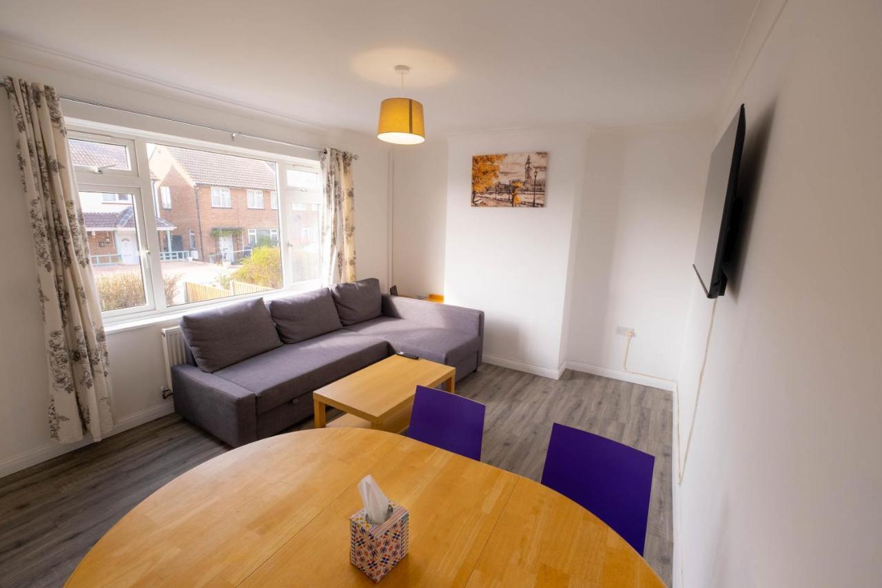 Spring House With Private Parking Canterbury