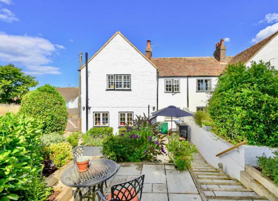 Marshmede - Picturesque, Tranquil, Relaxing Holiday home Canterbury