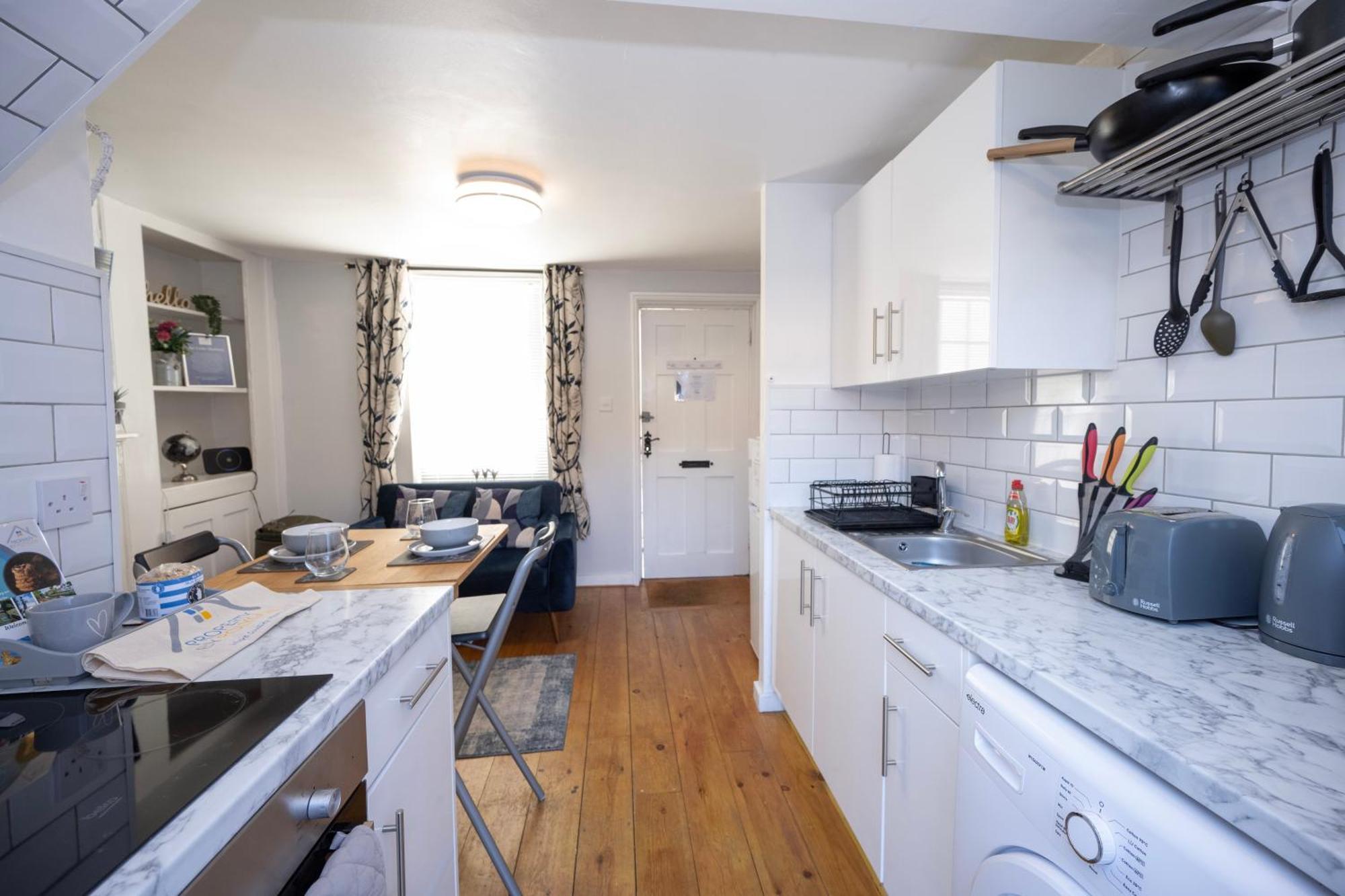The Little Marlowe - 1 Bed Centre Canterbury