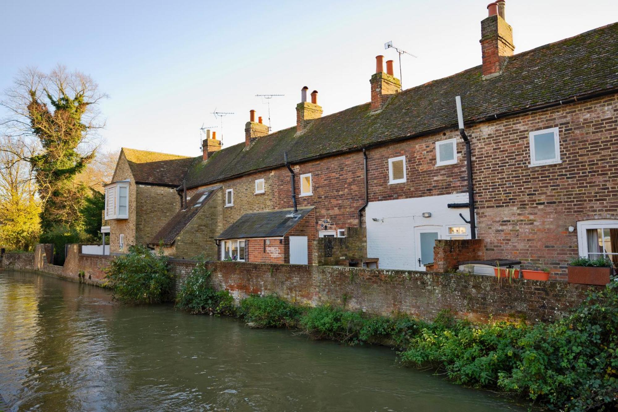 The Little Marlowe - 1 Bed Centre Holiday home Canterbury