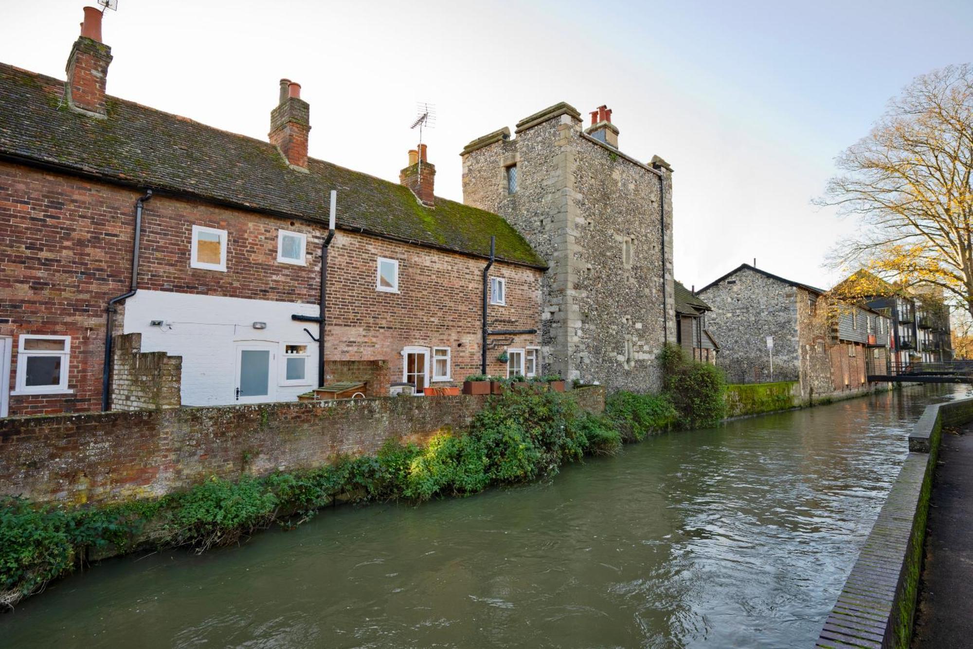 The Little Marlowe - 1 Bed Centre Canterbury