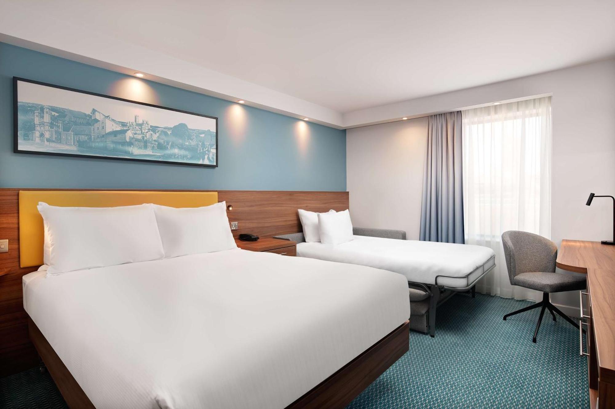 Hampton By Hilton Hotel 3*