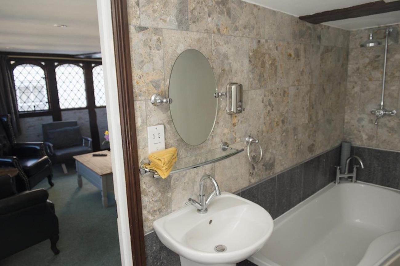 Hotel The Sun 3*