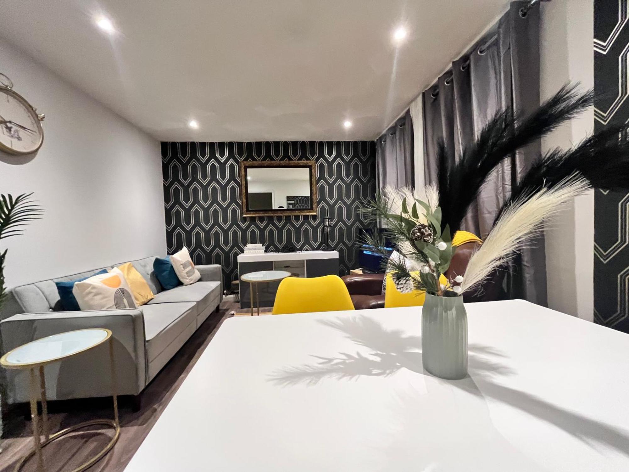 Centre 4bedroom House With Free Parking Casa de férias *