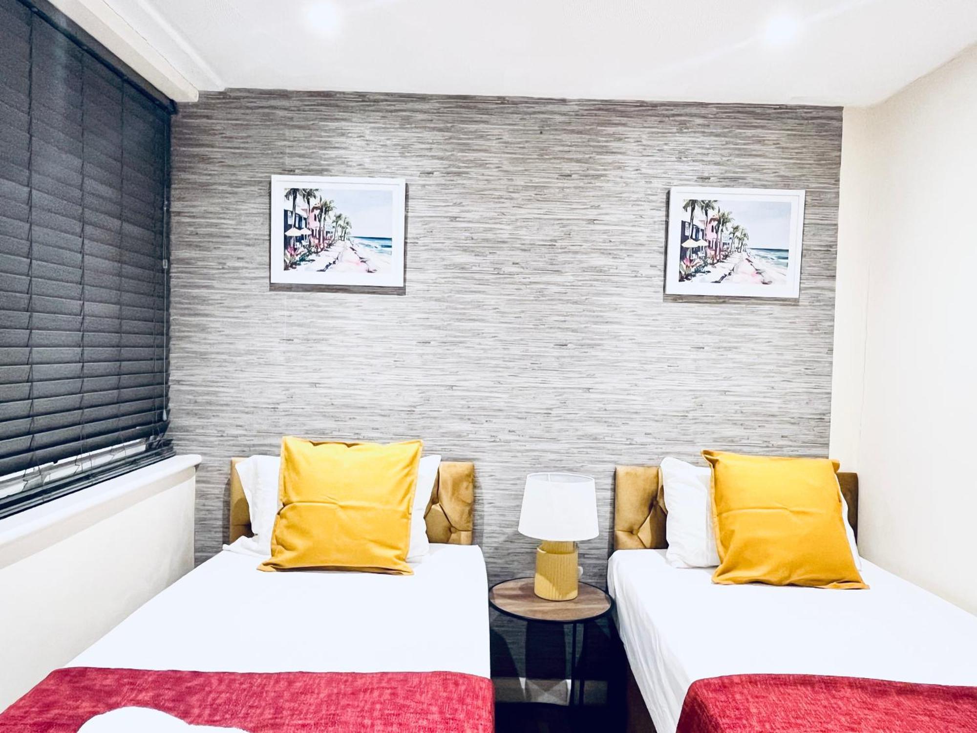 Centre 4bedroom House With Free Parking * Canterbury