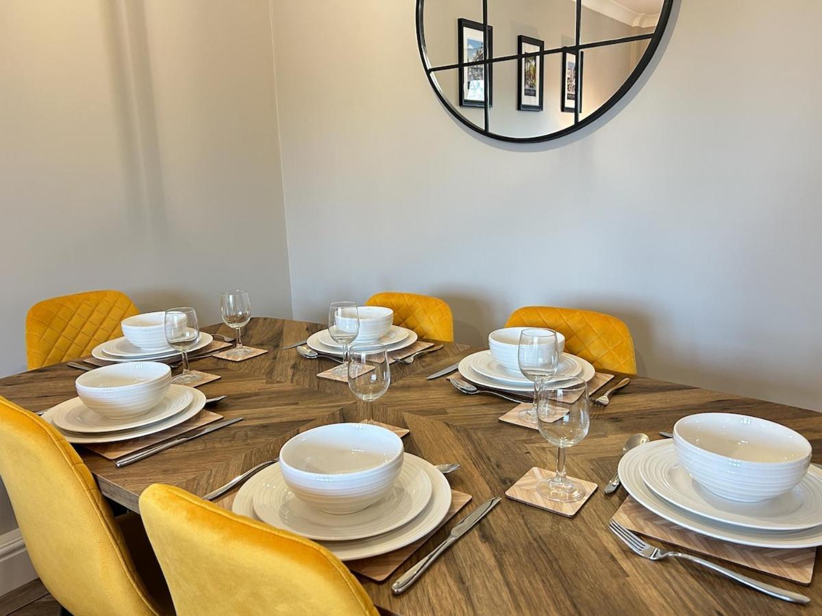 Holiday home Stylish In With Parking Canterbury