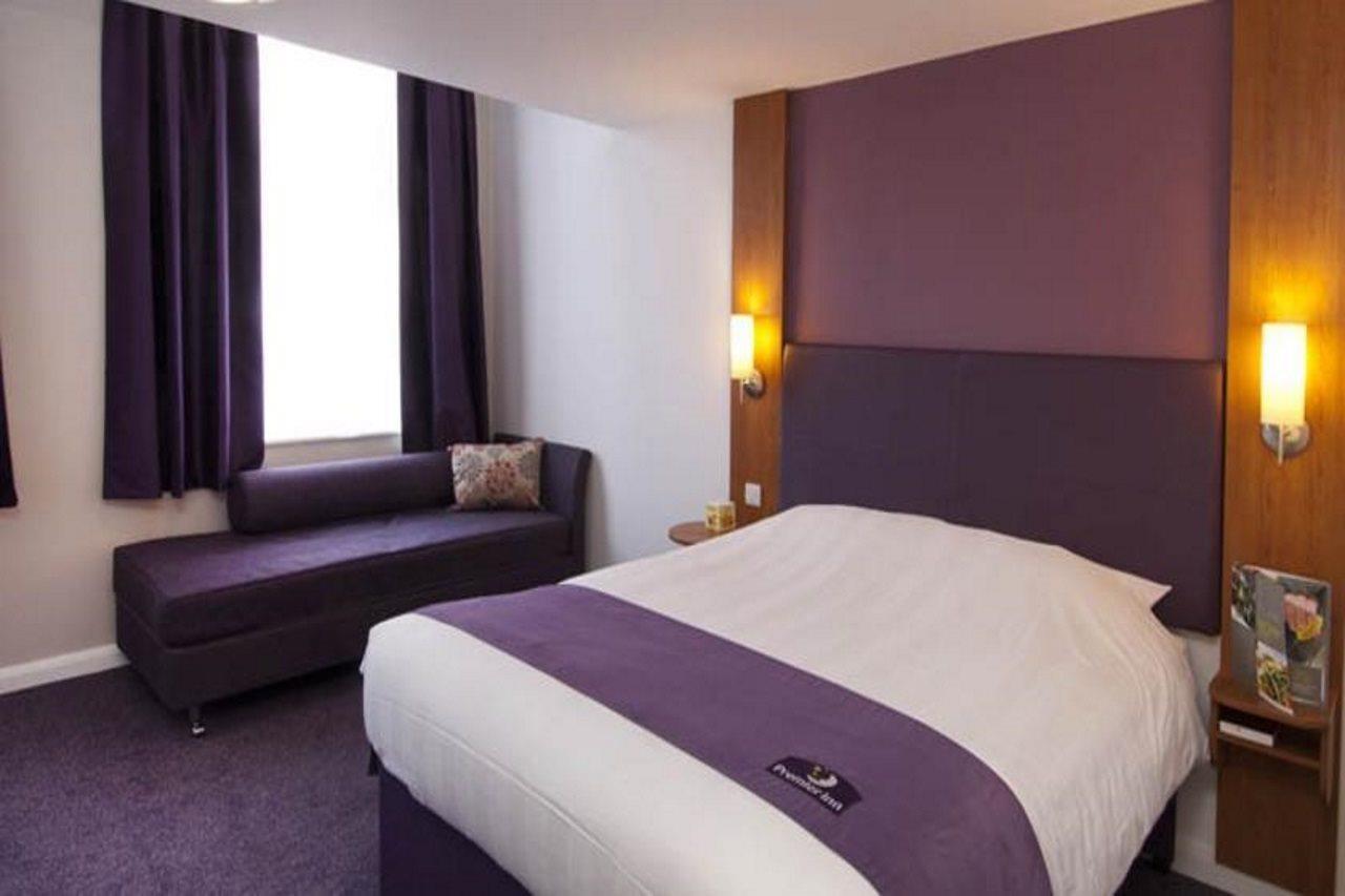 Premier Centre 3*