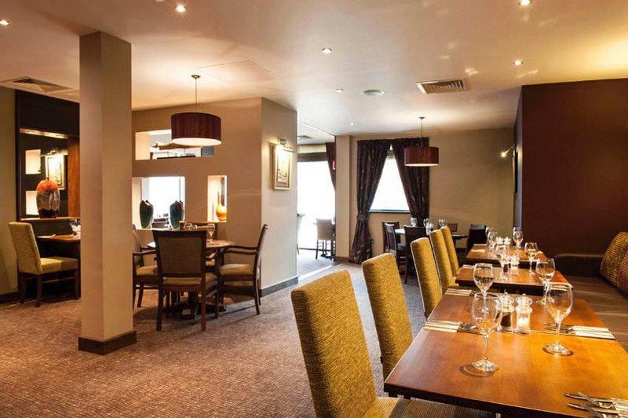 Premier Centre Hotel