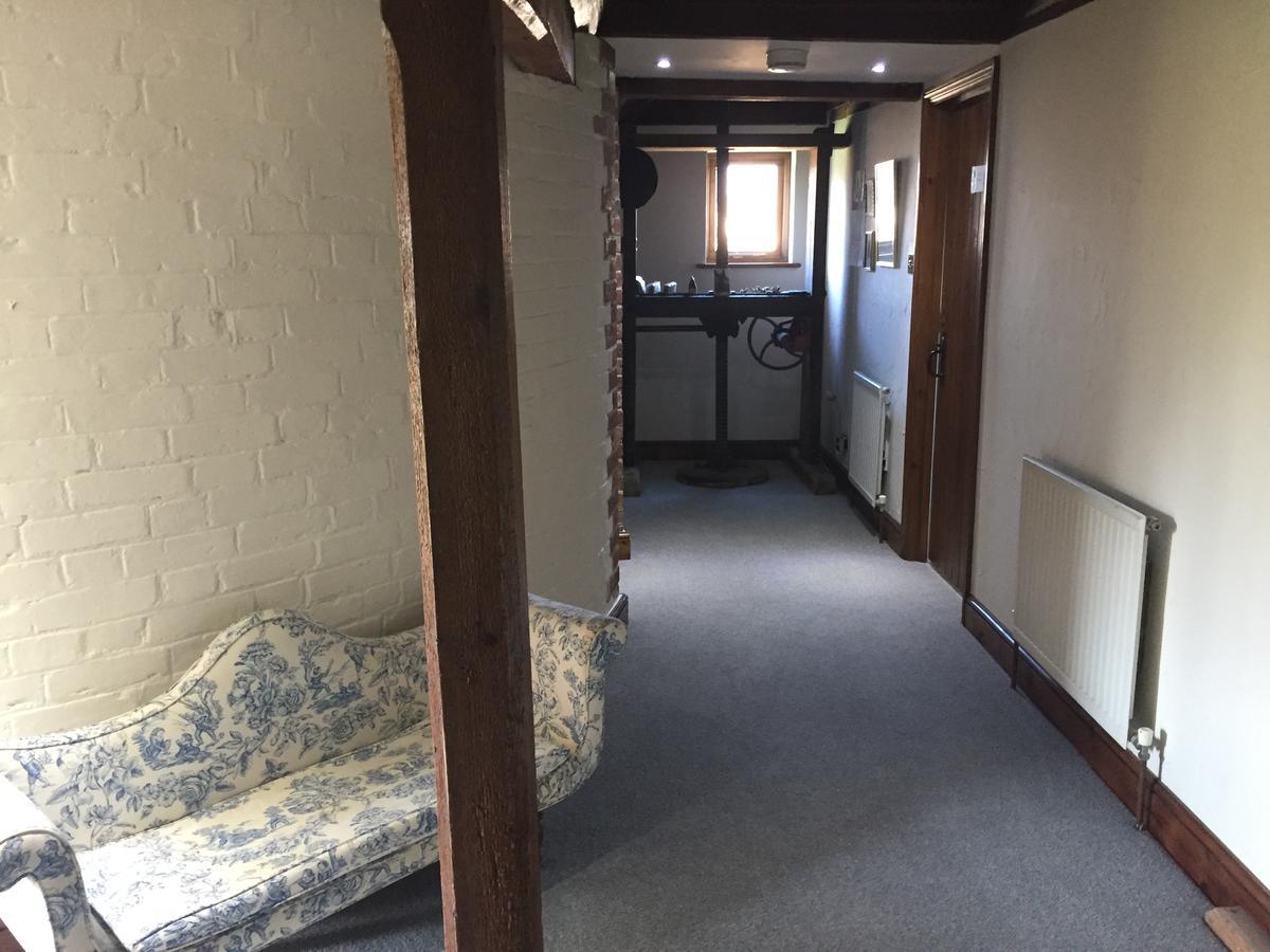 Bed & Breakfast Renville Oast 4*