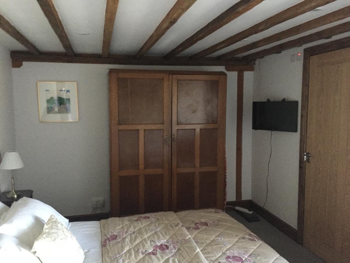 Renville Oast 4*