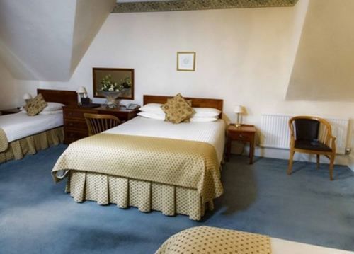 And Apartment's 3*