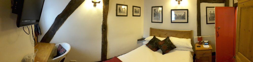The King's Head 3* Canterbury