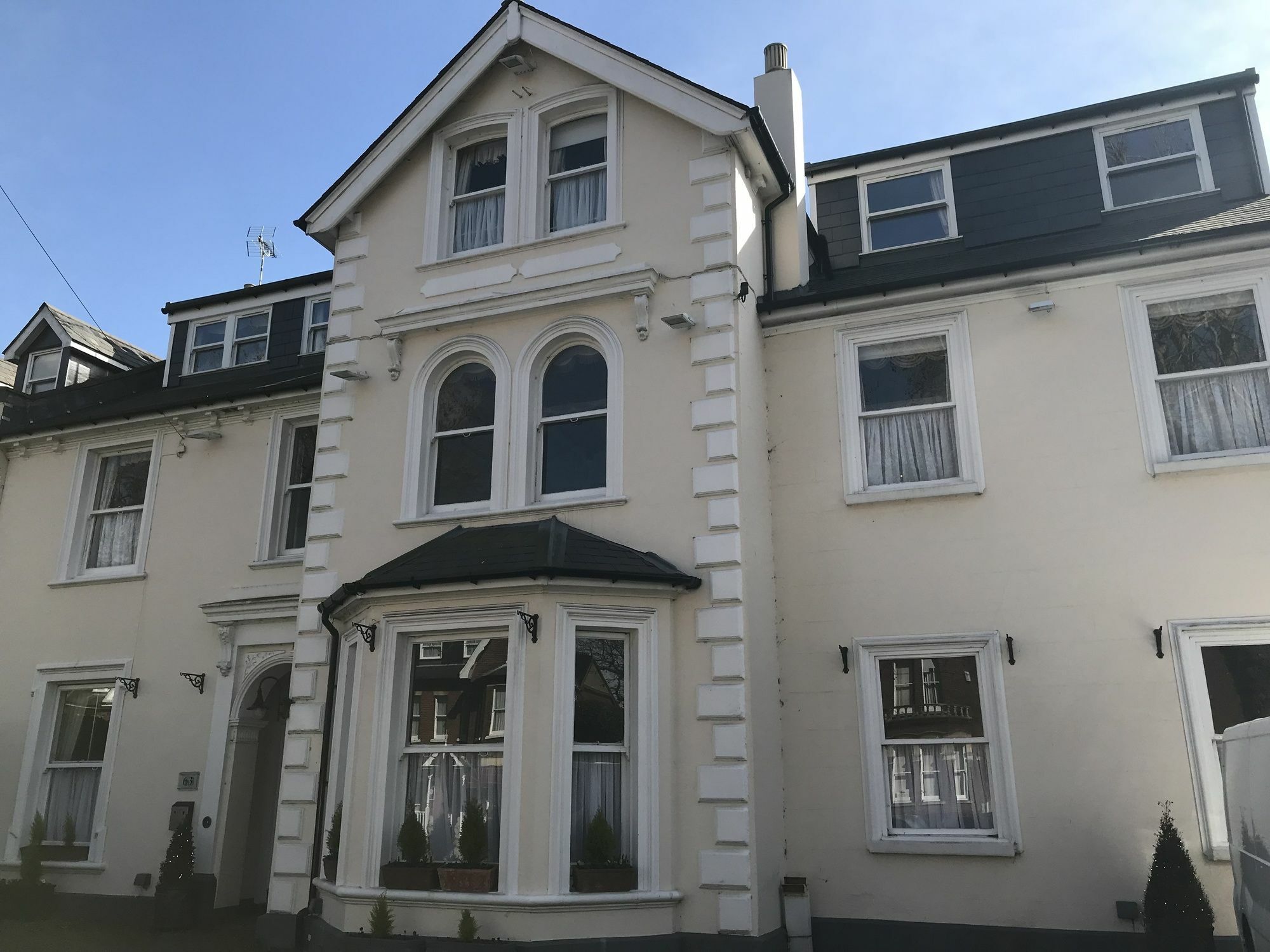 Guest house Canterbury Lodge