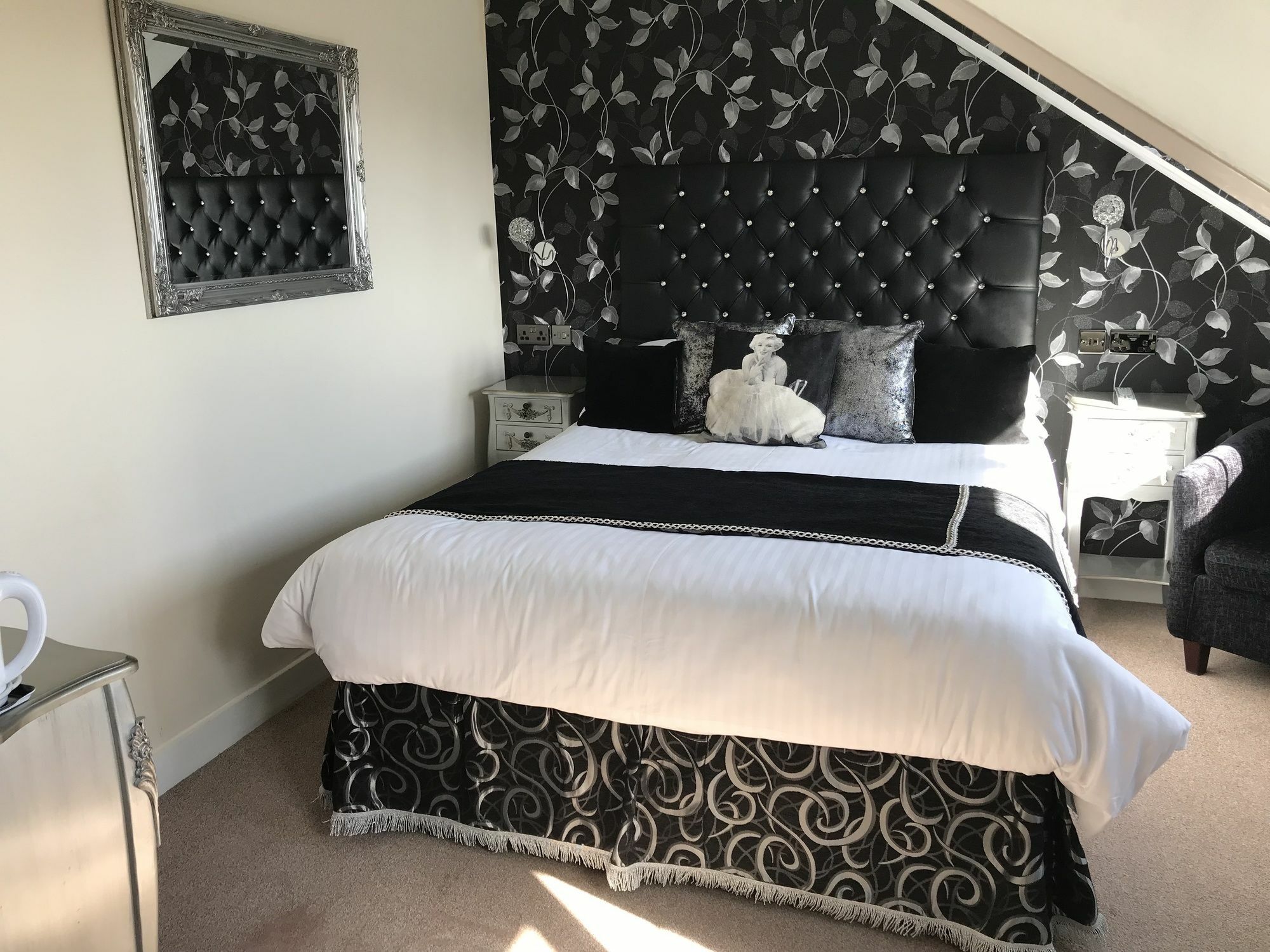 Guest house Canterbury Lodge 4*