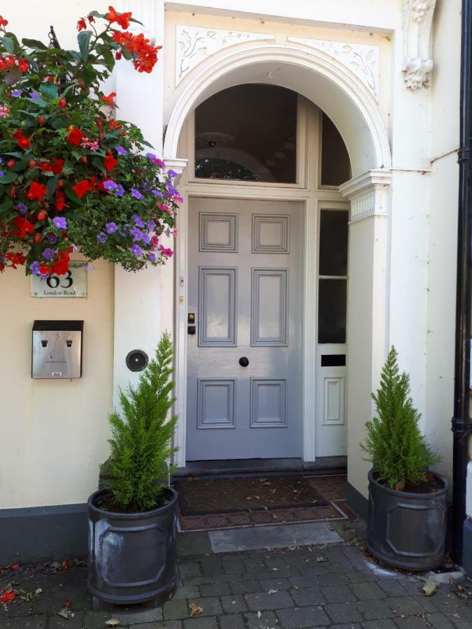 Guest house Canterbury Lodge