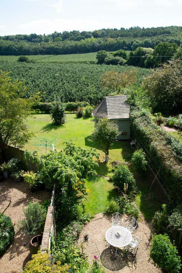 China Farm Barn Bed & Breakfast