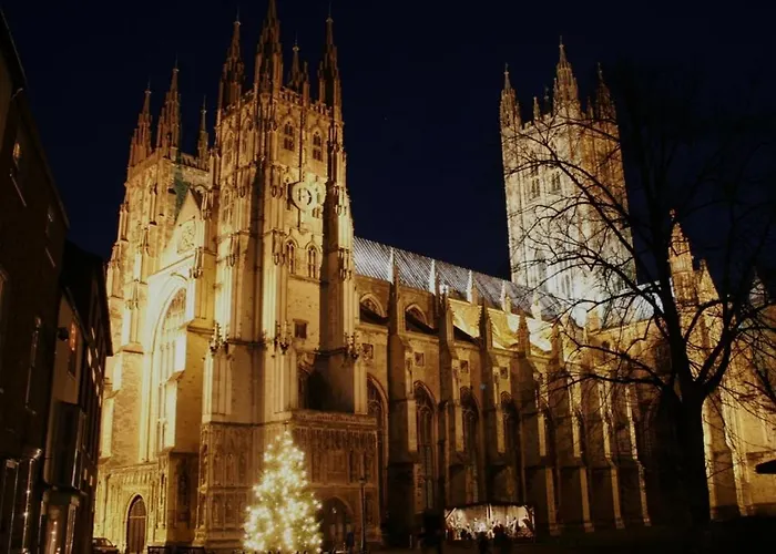 Canterbury Getaway With Ensuite