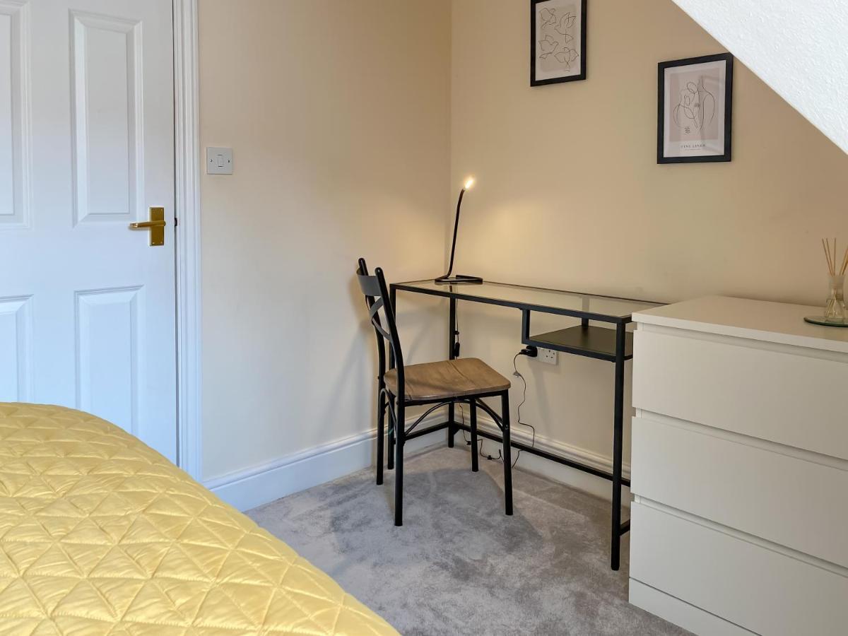 The Copperfield - Modern 4 Bed House With Parking Holiday home