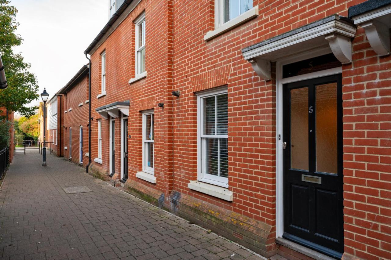 The Copperfield - Modern 4 Bed House With Parking Holiday home *